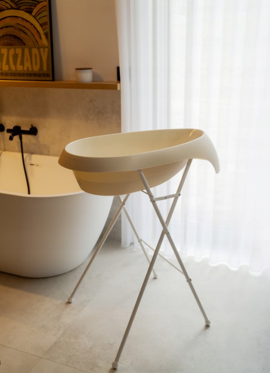 Ergonomická vanička Teggi navržená fyzioterapeuty